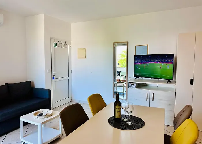 沃佳达公寓 波雷奇